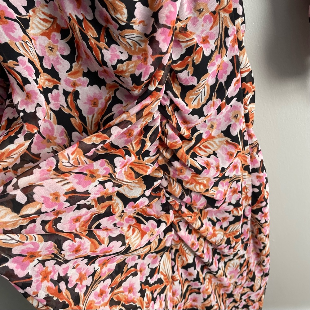 Zara Women’s Midi Floral Ruched Dress - Size M, NWT, Feminine & Flattering - Picture 11 of 16